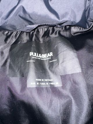 Chaleco corto Pull&Bear negro