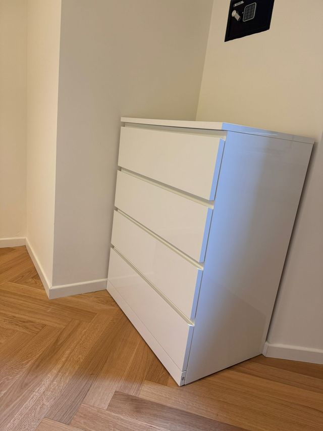 Cassettiera 4 cassetti capiente