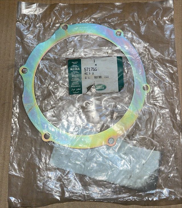 571755 Retenedor del Sello de Aceite LAND ROVER