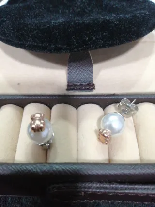 Pendientes de acero perla y ositos dorados. Nuevos