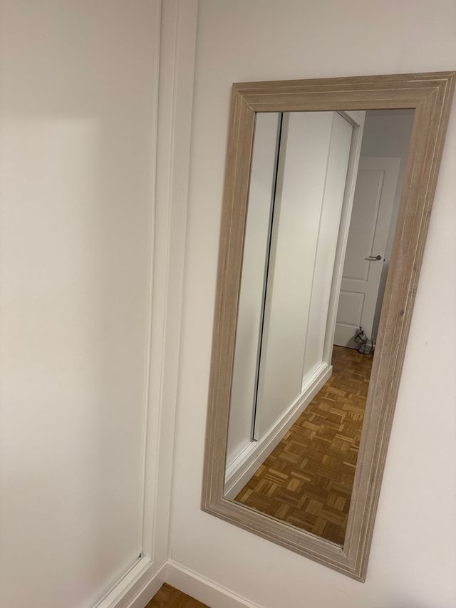 Espejo de pared madera beige