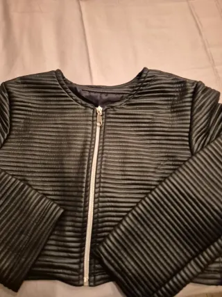 Giacca nera con zip 12 13 anni