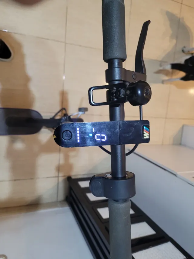 Patinete Xiaomi Essential Negro