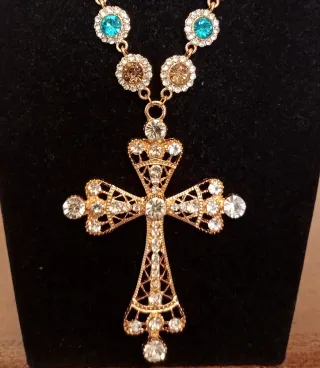 Parure con croce gioiello
