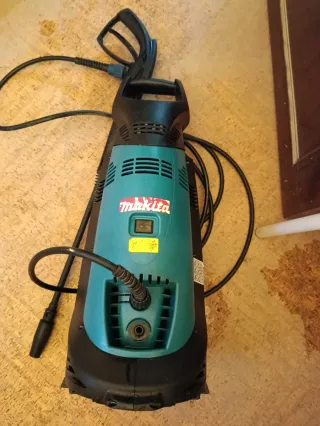 Hidrolimpiadora Makita HW 110