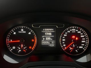 Audi Q3 2.0D 140CV 2012