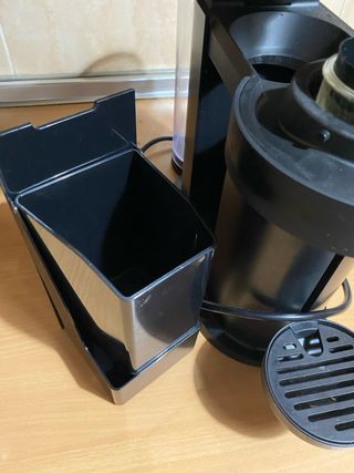 Cafetera Nespresso De'Longhi Negra