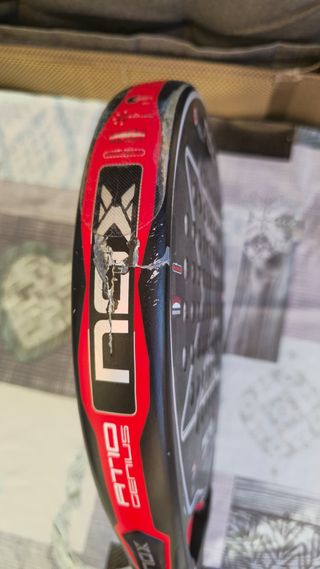 Pala Nox AT10 Genius 18K Agustín Tapia 2023