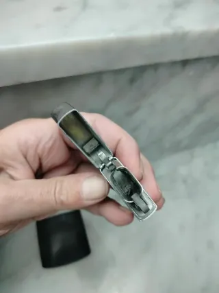 Due vecchi accendini americani