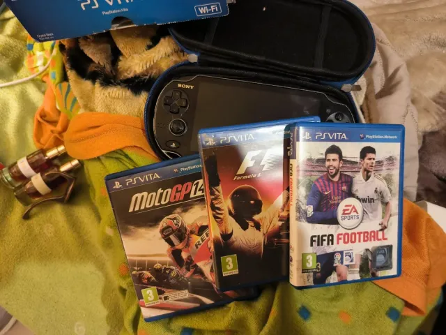 PS Vita Sony Negra + PlayStation 1