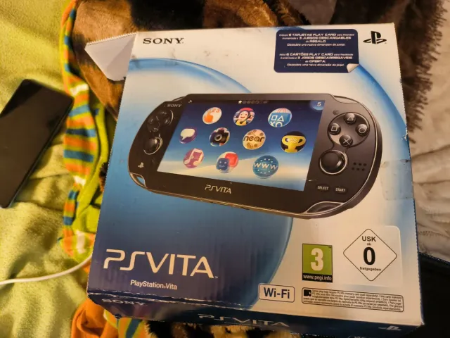 PS Vita Sony Negra + PlayStation 1