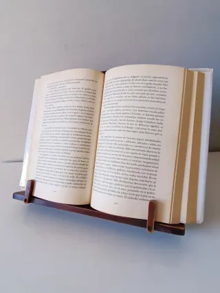 Atril pieghevole in legno per libri