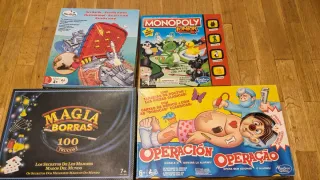 Lote 4 juegos: Monopoly Junior, Operación, Magia B