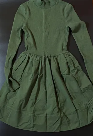 Vestido verde manga larga