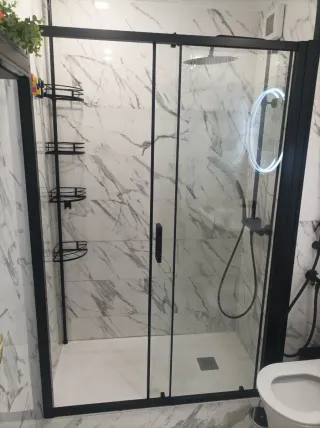 Albañil en san José Alcalá y la rinconada Sevilla