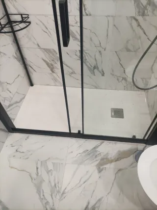 Albañil en san José Alcalá y la rinconada Sevilla