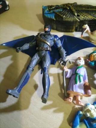 Lote figuras de juguetes