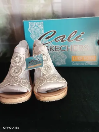 Sandalias cuña Skechers mujer nuevas