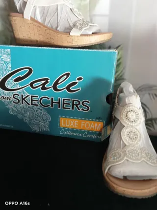 Sandalias cuña Skechers mujer nuevas