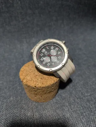 Reloj Calgary Hombre estilo elegante.