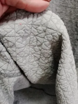 Camiseta térmica gris manga larga