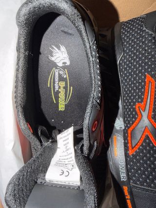 Zapatos de seguridad U-Power negros y naranjas