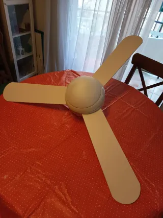Ventilador de techo con mando a distancia