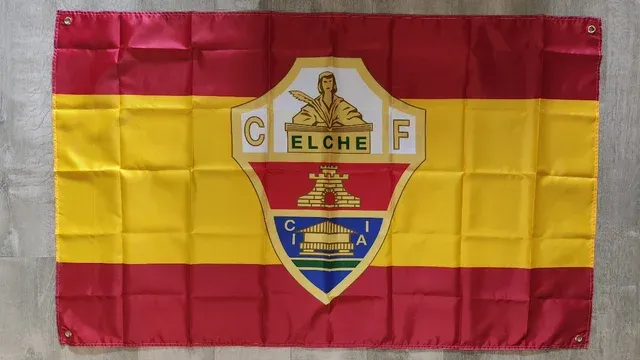 Bandera del Elche CF y de España