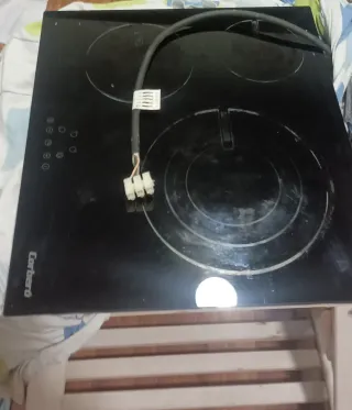 Horno, Vitrocerámica y Campana Extractora