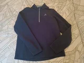 Forro polar nuevo azul marino, de DECATHLON