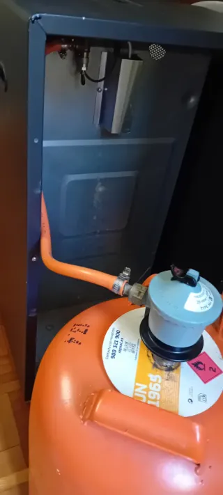 Estufa de gas Camilla llama azul