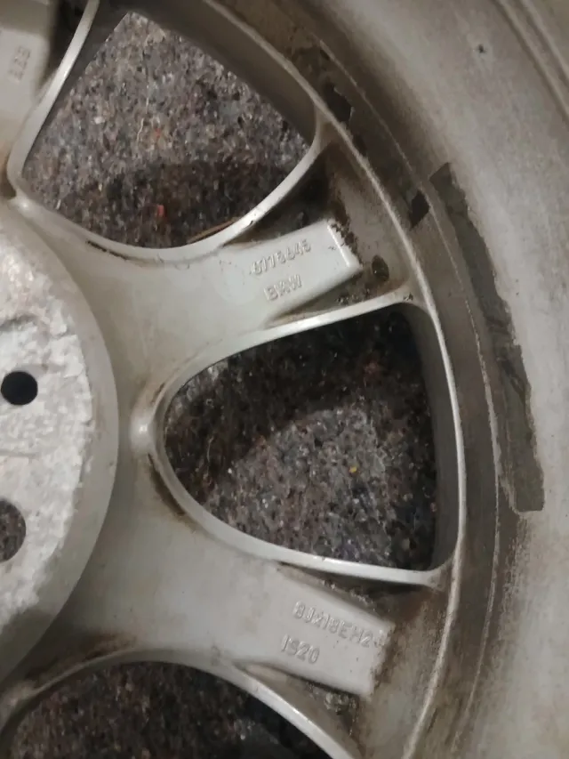 Cerchio 18" Originale Bmw E60 *Crepato*