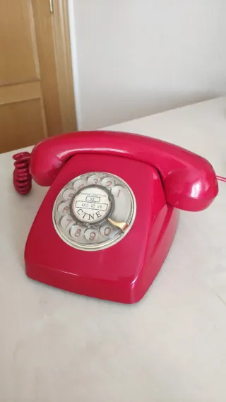 Teléfono antiguo Heraldo Rojo telefonica