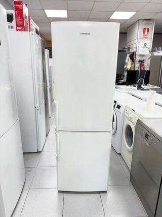 Nevera Samsung No Frost 1.78m x 60cm