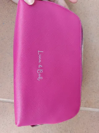 Conjunto.Neceser+estuche cortaúñas rosa Luca & Bah