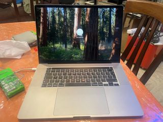 MacBook Pro 2019 i9 16GB 1TB Argento/Grigio S.