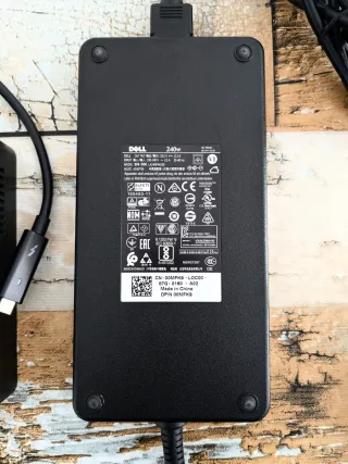 DELL Dock Station K16A / TB16 + cargador Perfecto