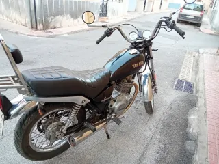 Yamaha SR250