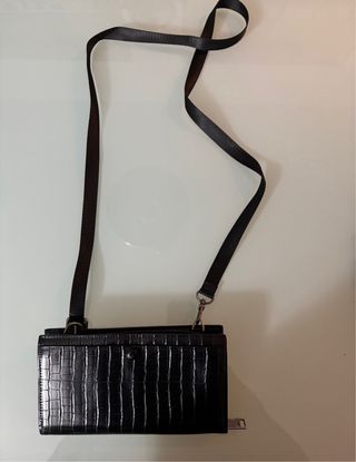 Portafoglio tracolla Zara ecopelle nero