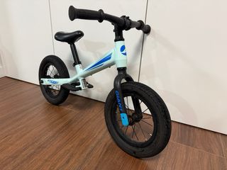 Bicicleta Giant PRE sin pedales