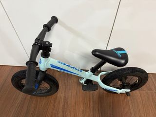 Bicicleta Giant PRE sin pedales