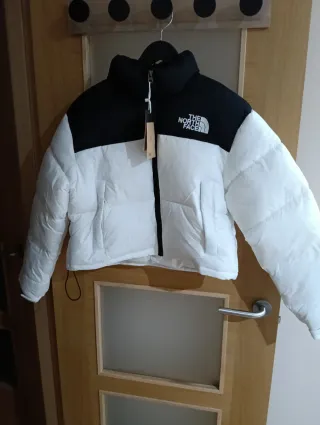 Chaqueta The North Face Blanca y Negra