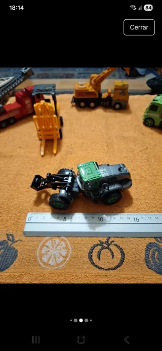 Lote de 8 camiones de juguete