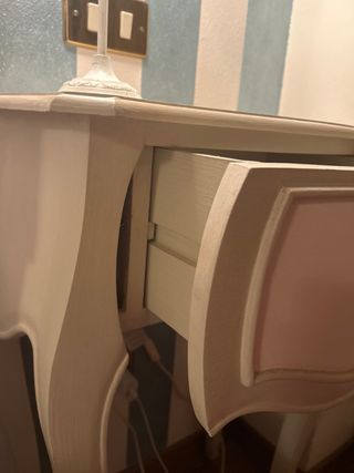 coppia di comodini in legno