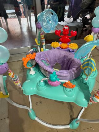 Saltarín para bebé con temática de mar