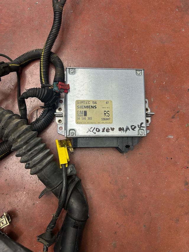 Instalación y Centralita Vectra B X20XEV