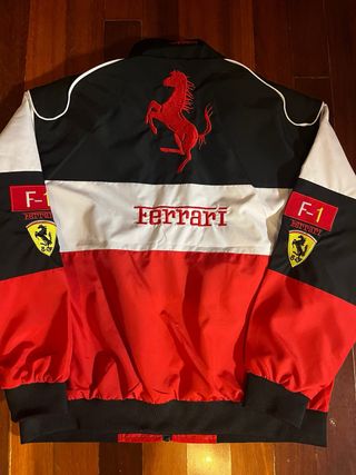 Chaqueta Ferrari Talla M Bordada