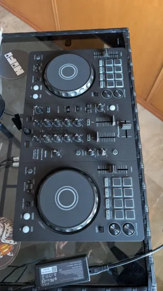 Controladora DJ Pioneer DDJ-FLX4