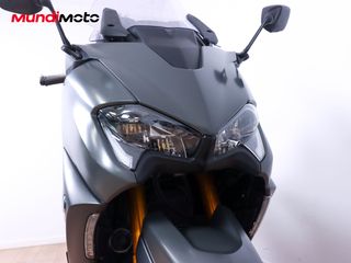 YAMAHA T-MAX 560