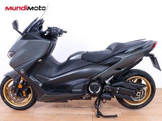 YAMAHA T-MAX 560